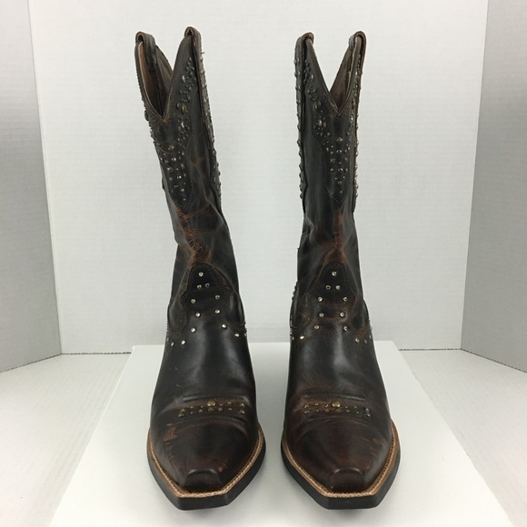 Ariat Women’s Distressed Brown Leather Studded Cowboy Boots Size 6.5 - Picture 3 of 9